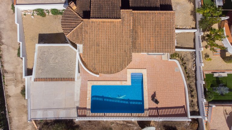 Aerial view of Villa Vino and swimming pool in Pedreguer