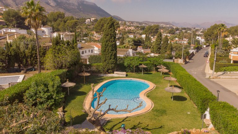Aerial view of the pool area at apartment Montesol in Dénia