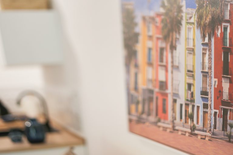 Decorative wall artwork at apartment Alquería Sol in Dénia