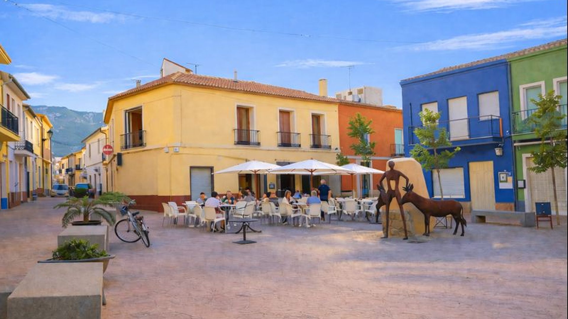 Outdoor café terrace in Els Poblets on the Costa Blanca