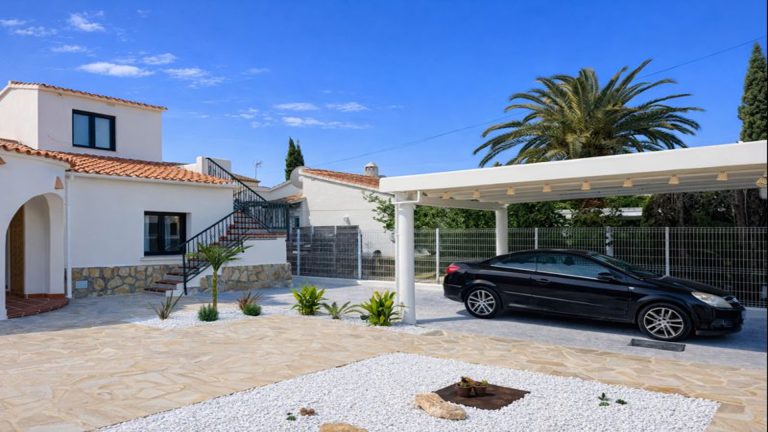 Terrace of Villa Casa Enate in Els Poblets, Costa Blanca