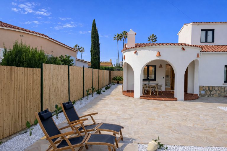 Terrace of Villa Casa Enate in Els Poblets, Costa Blanca