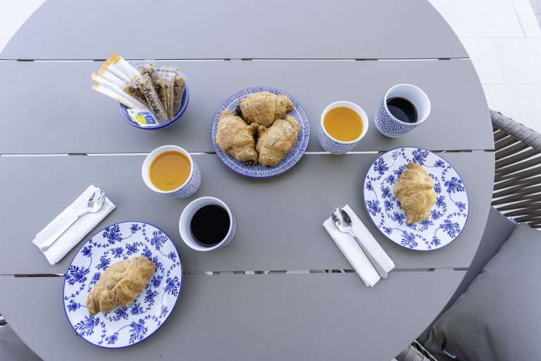 Breakfast on the terrace of Casa Valys
